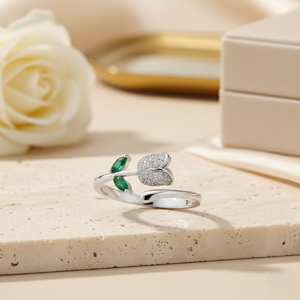 Velora Ring in 925 Sterling Silver