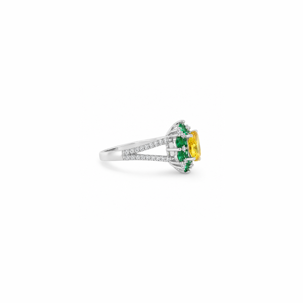 Ira Ring – 925 Sterling Silver Yellow & Emerald Halo Ring