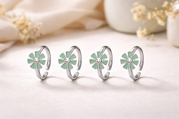 Pixie Toe Ring in 925 Sterling Silver